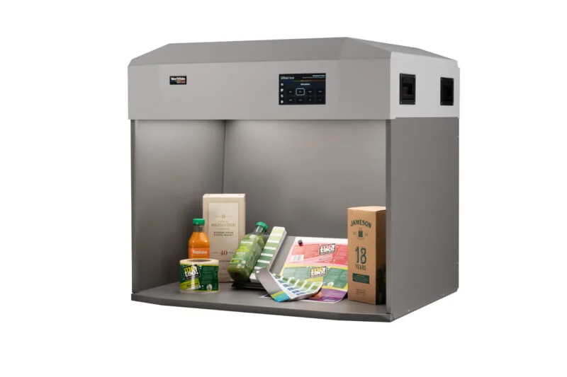 VeriVide UltraView light cabinet